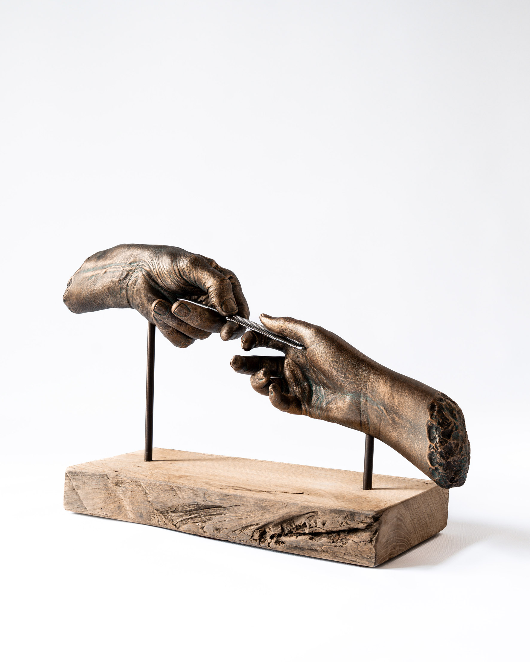 Bodycasting handbeeld van chirurg en leermeester met medisch instrument